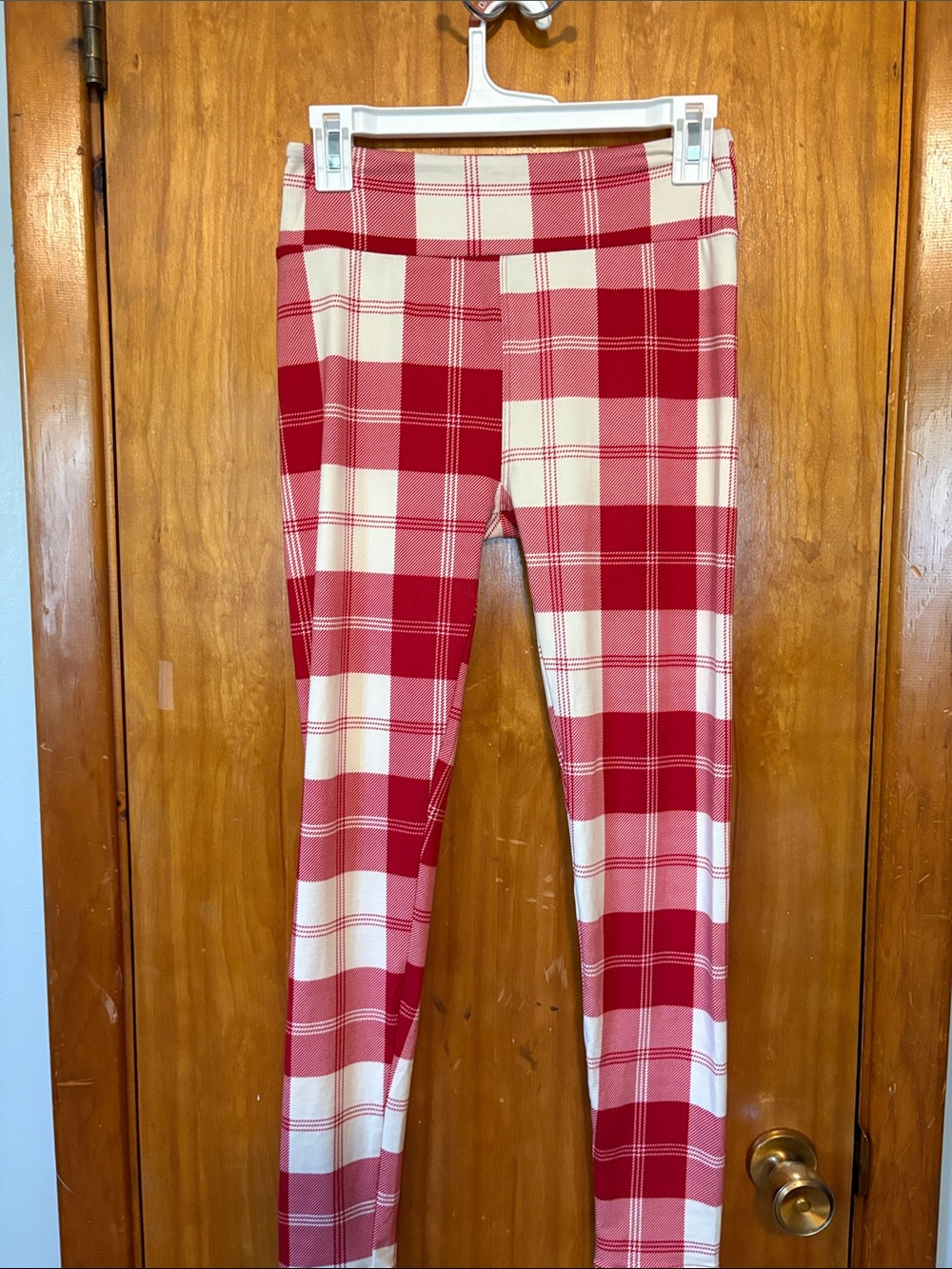 NWOT LuLaRoe Buffalo Plaid Red Women's Leggings - One Size (0-8)